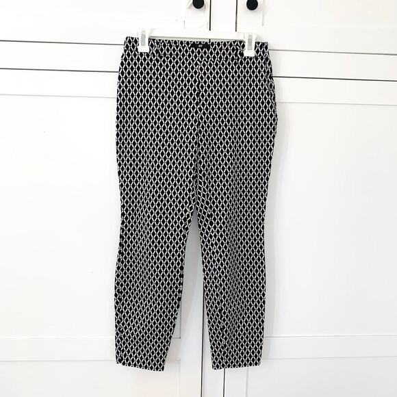 H&M Womens Black & White Geometrical Patterned Crop Trouser Pants Stretch Size32 - Picture 1 of 4